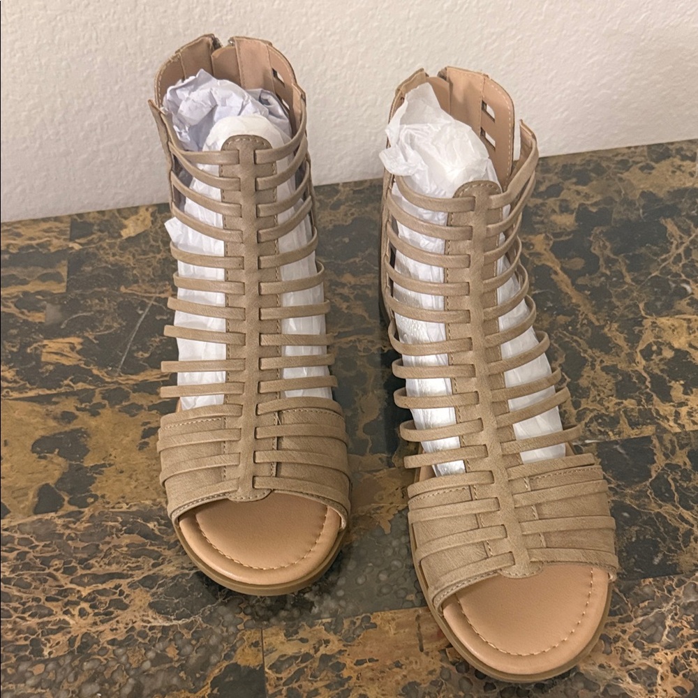 Journee Collection Beige Gladiator Sandals NEW no box